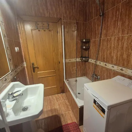 R2r - El Piso Del Pueblo - 305a * Canedo (Galicia)